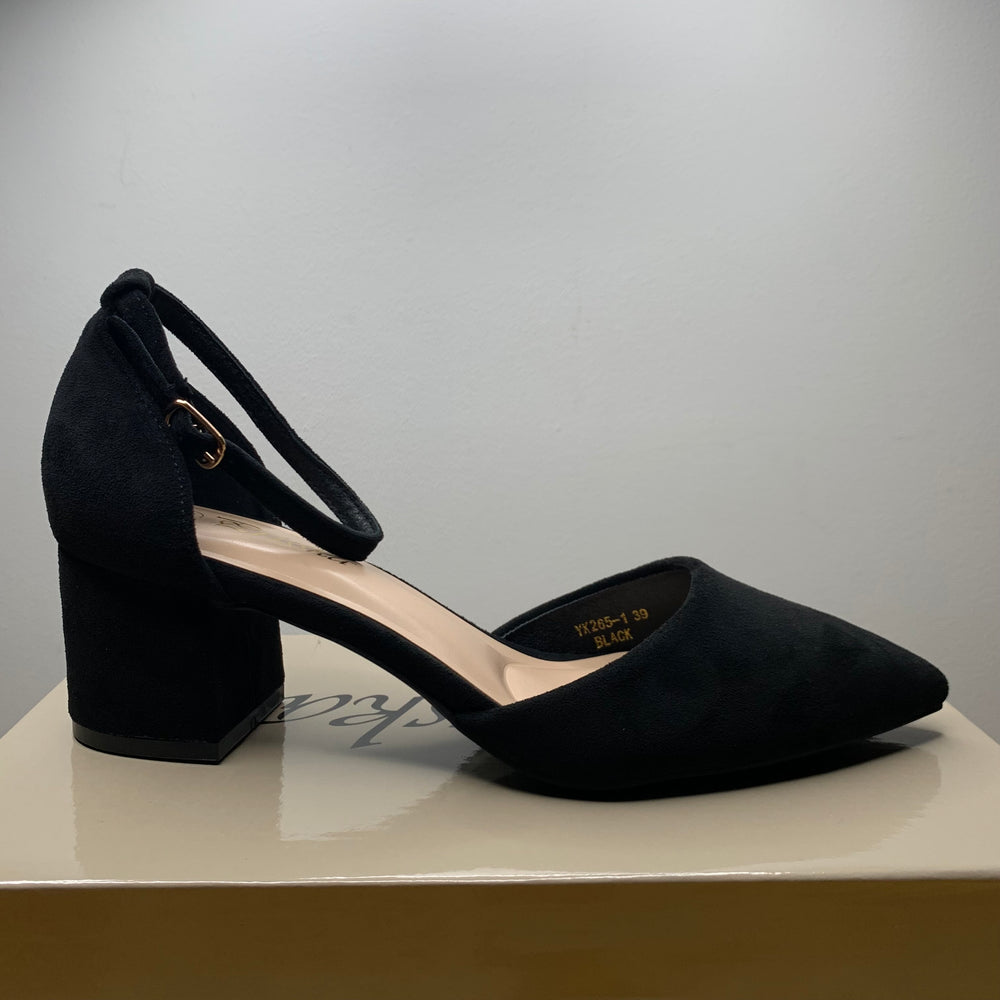 Sapato preto salto bloco