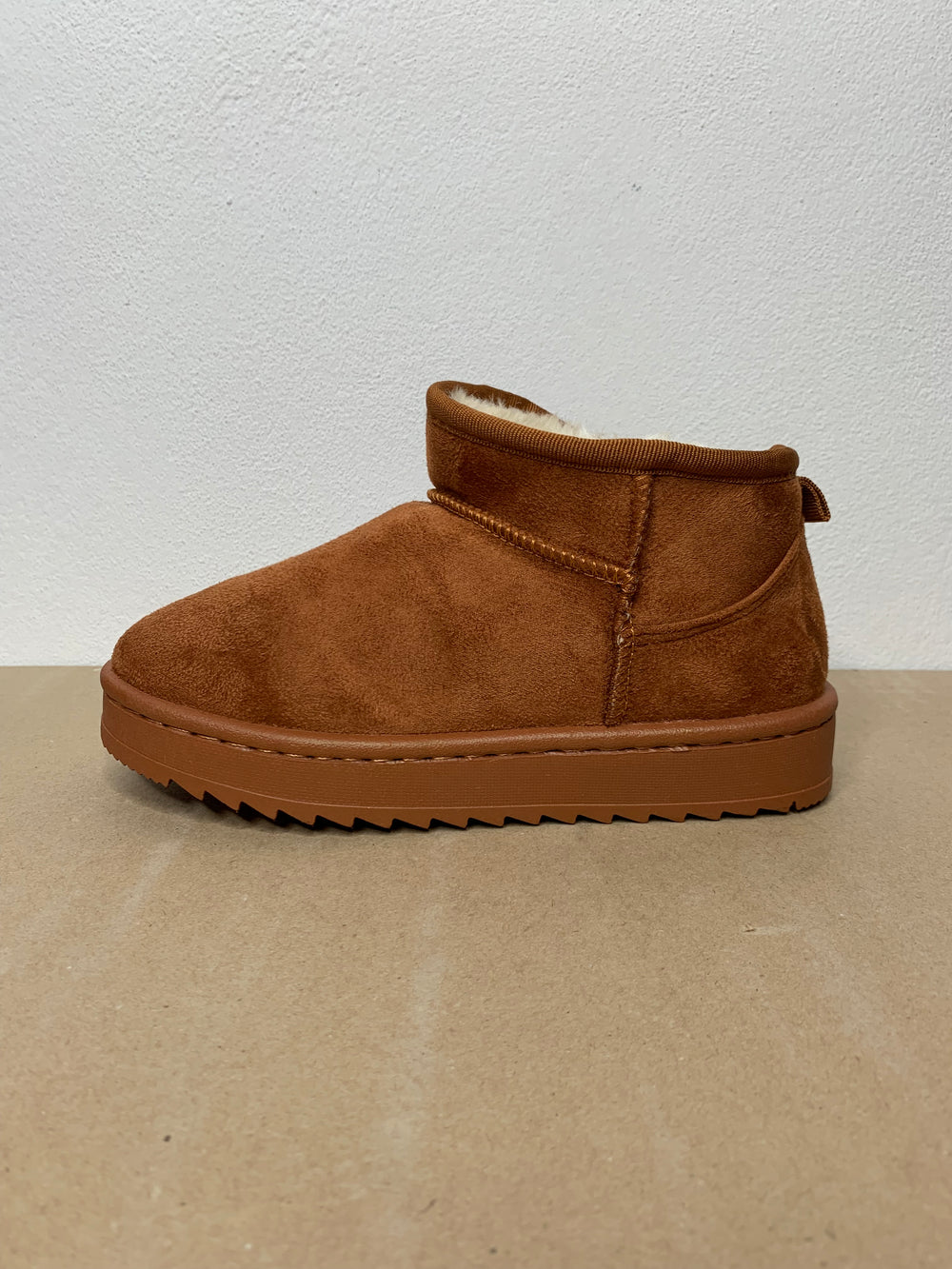 Bota Pantufa Castanha