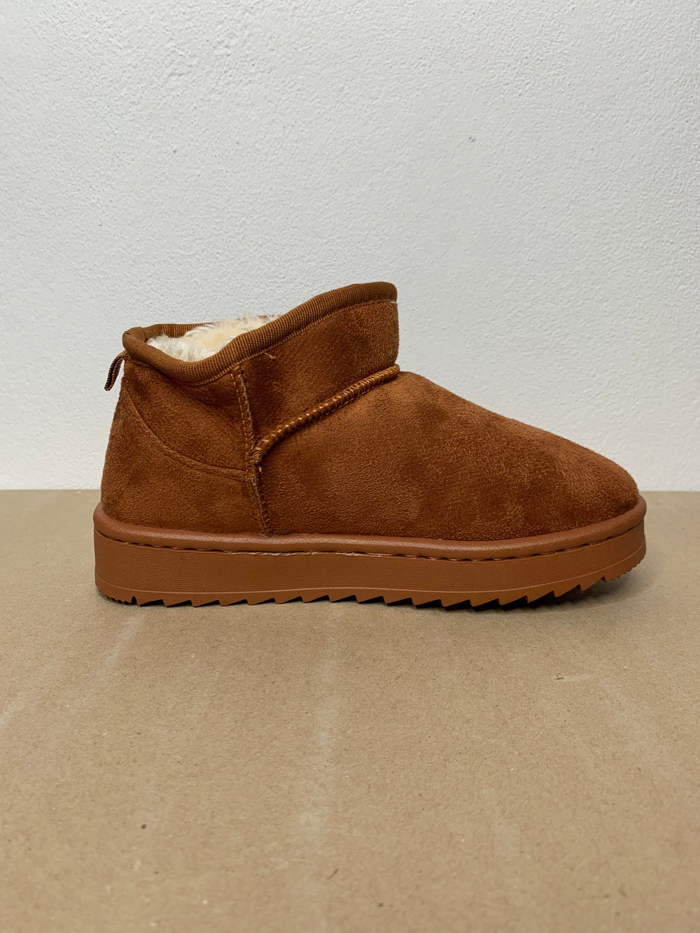 Bota Pantufa Castanha