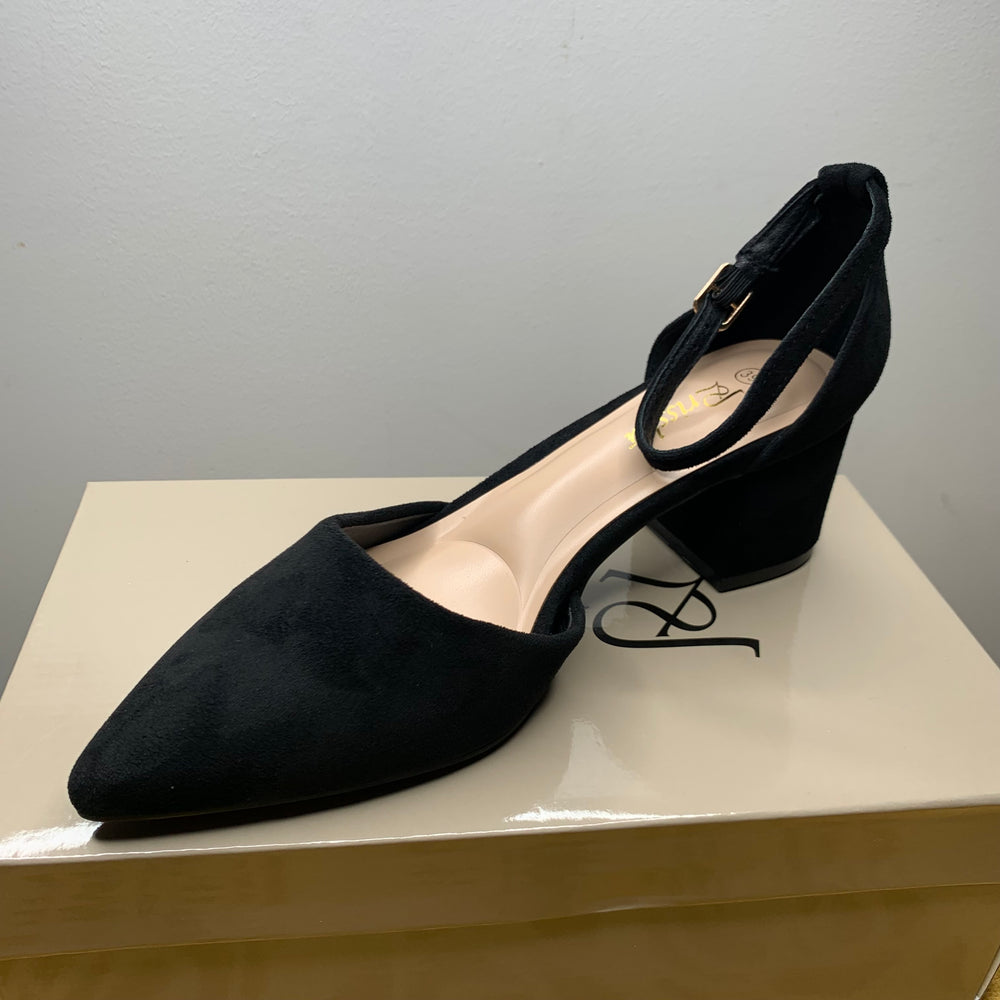 Sapato preto salto bloco